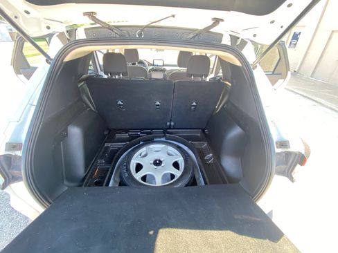 Used 2020 Ford Escape SE FWD image 6