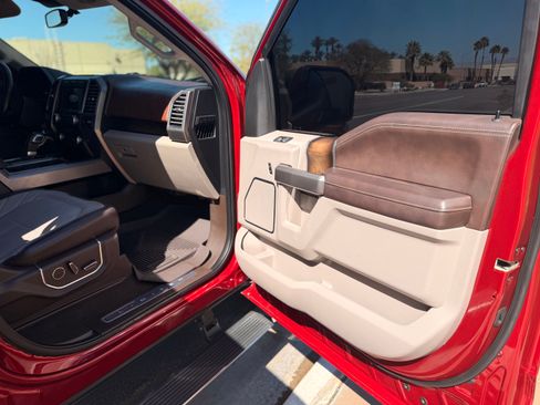 Used 2019 Ford F150 Limited w/ Trailer Tow Package image 17