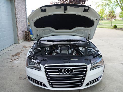 Used 2011 Audi A8 L 4.2 AWD/4WD image 11
