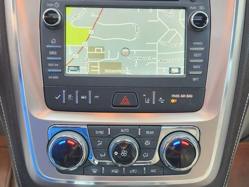 Used 2016 GMC Acadia Denali image 21