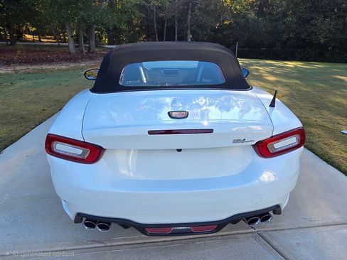 Used 2020 FIAT 124 Spider Abarth image 20