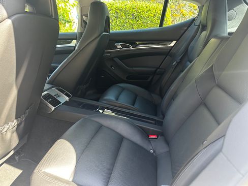 Used 2015 Porsche Panamera S w/ Premium Package RWD image 11