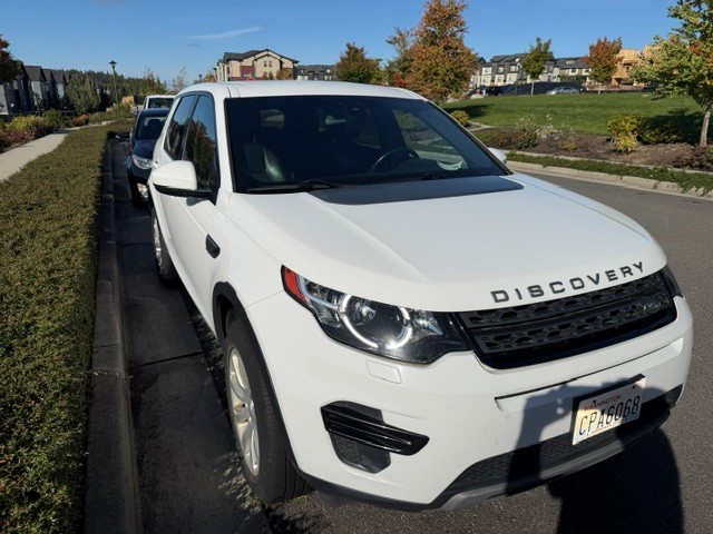 Used 2016 Land Rover Discovery Sport SE AWD/4WD image 5