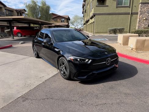 Used 2022 Mercedes-Benz C 300 Sedan image 2