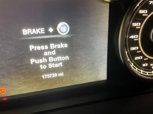 Used 2017 RAM 1500 Limited AWD/4WD image 2