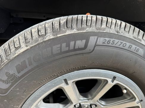 Used 2021 Nissan Titan S w/ S Utility Package image 6