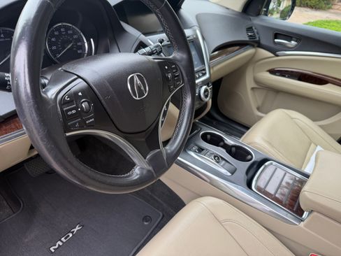 Used 2018 Acura MDX SH-AWD w/ Technology Package image 8