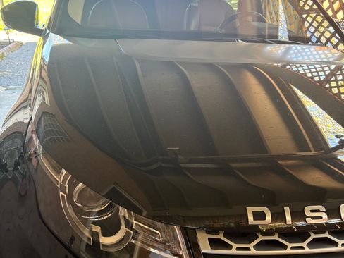 Used 2017 Land Rover Discovery Sport HSE Luxury image 10