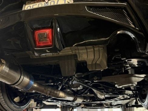 Used 2017 Nissan 370Z Coupe RWD image 21