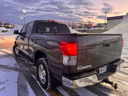 Used 2012 Toyota Tundra 4x4 Double Cab image 2