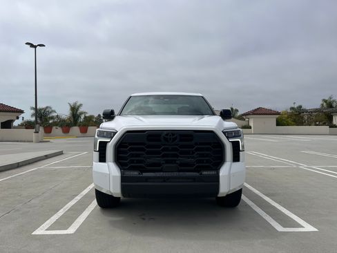 Used 2025 Toyota Tundra Limited w/ TRD Off-Road Package AWD/4WD image 4