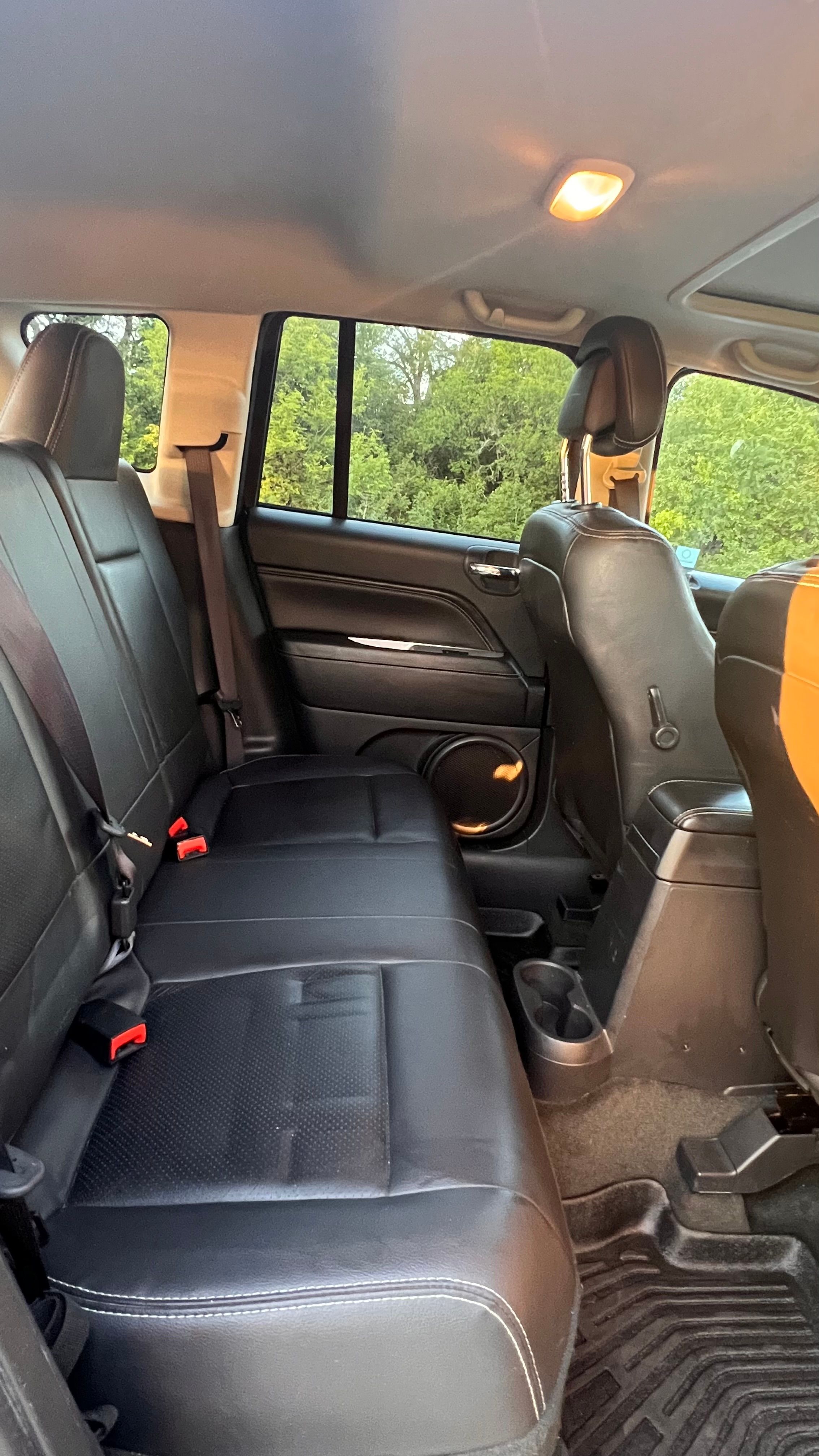 Used 2016 Jeep Compass High Altitude AWD/4WD image 14