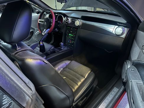 Used 2006 Ford Mustang GT Premium image 8