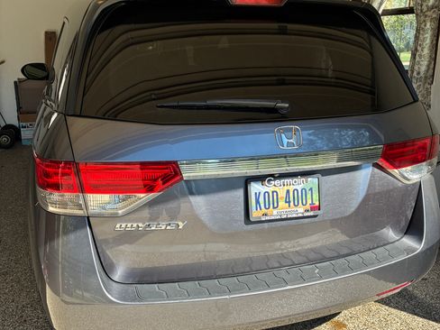 Used 2015 Honda Odyssey EX-L image 9