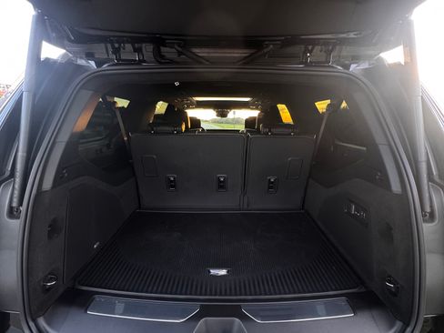 Used 2025 Cadillac Escalade ESV Sport Platinum w/ LPO, ONYX Package image 12