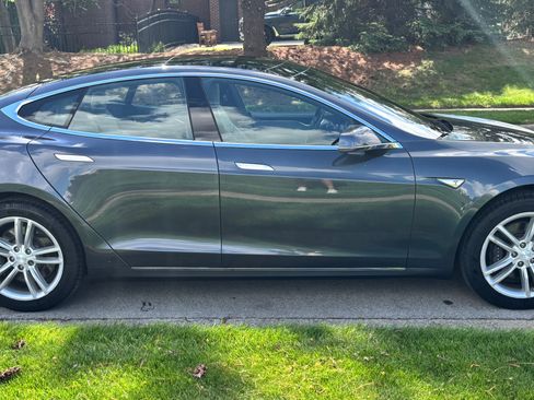 Used 2016 Tesla Model S 90D image 5