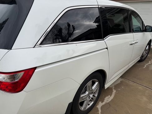 Used 2012 Honda Odyssey Touring Elite image 12