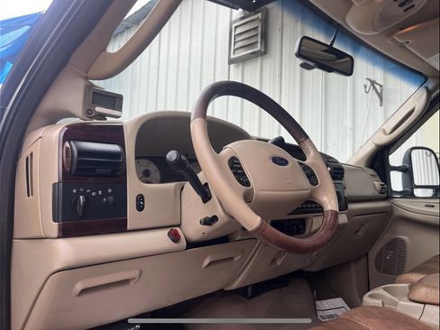 Used 2006 Ford F350 King Ranch image 24