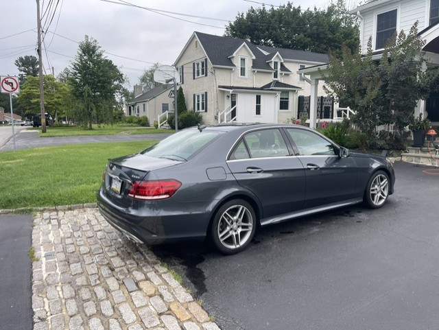 Used 2014 Mercedes-Benz E 350 4MATIC Sedan image 13