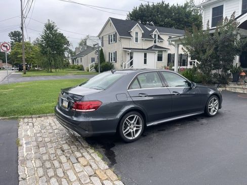Used 2014 Mercedes-Benz E 350 4MATIC Sedan image 13