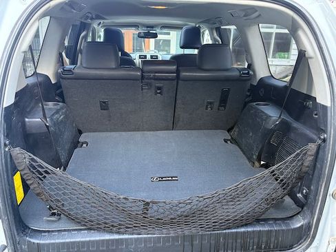 Used 2015 Lexus GX 460 image 10