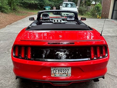 Used 2015 Ford Mustang Premium image 5