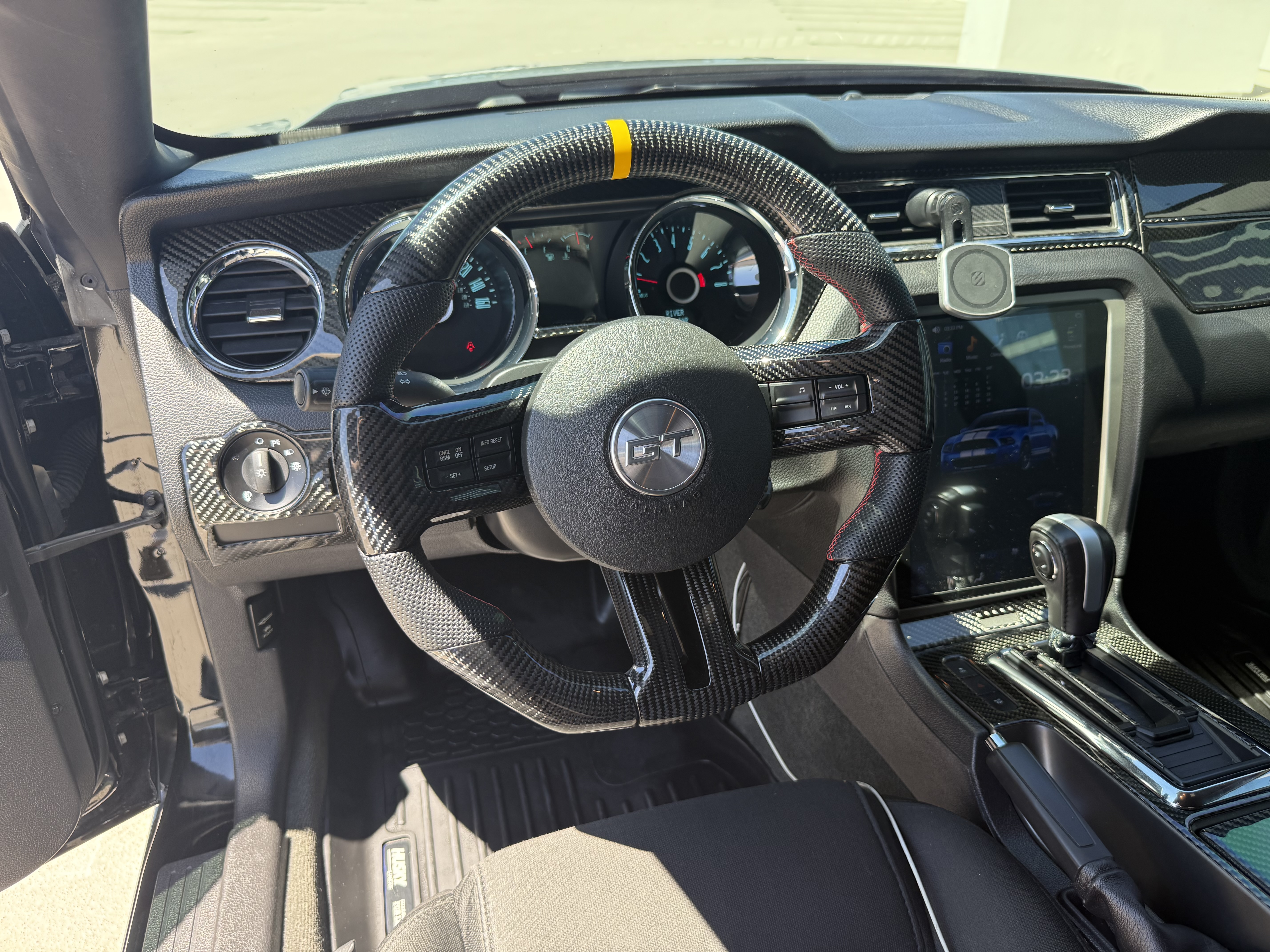 Used 2014 Ford Mustang GT RWD image 11