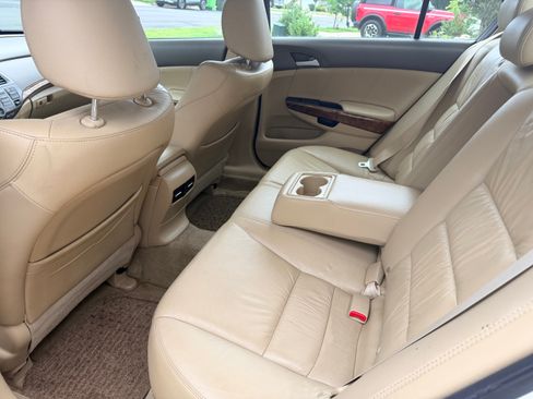 Used 2010 Honda Accord EX-L image 14