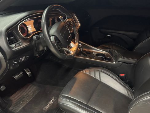 Used 2019 Dodge Challenger SRT Hellcat Redeye image 14