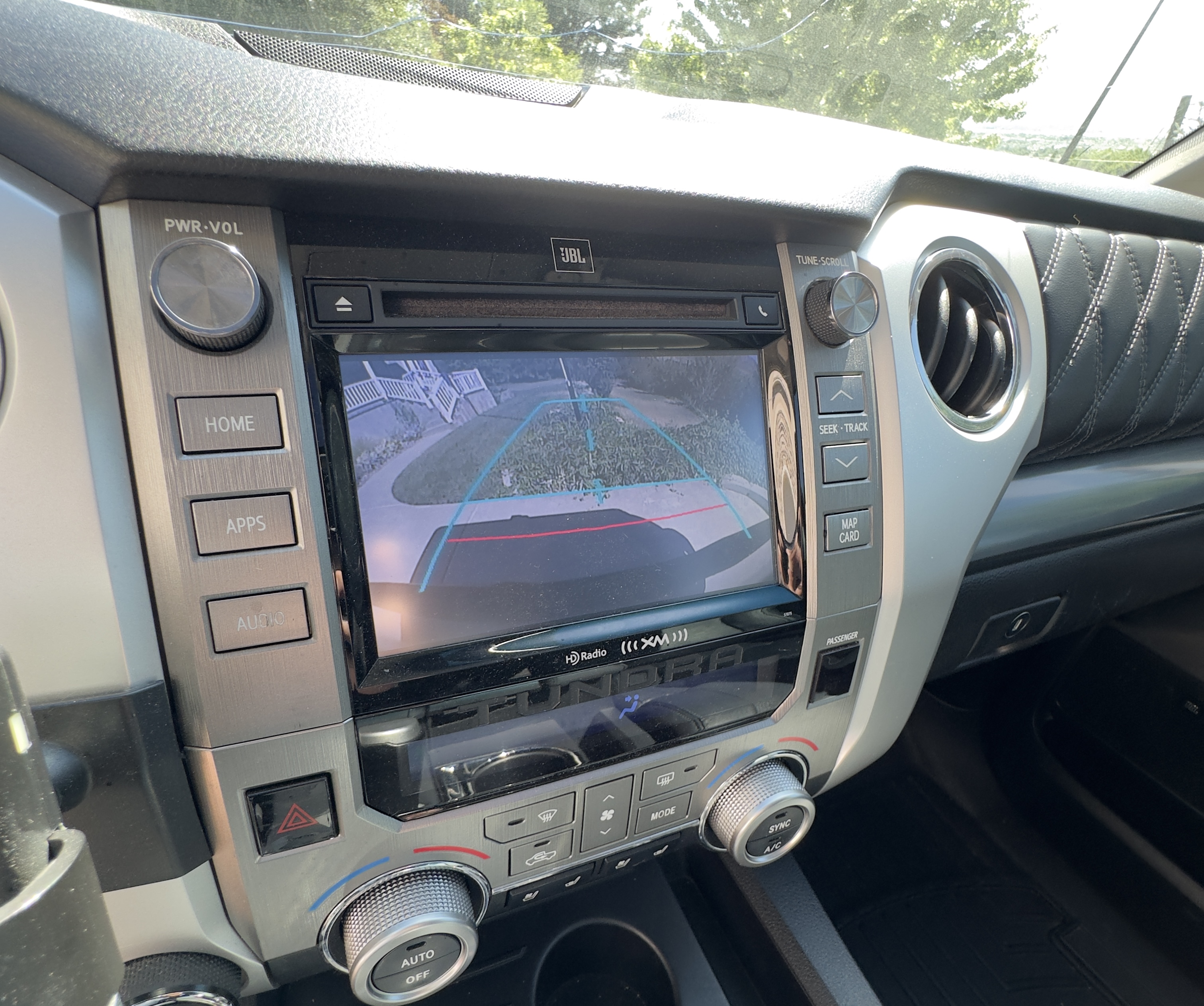 Used 2014 Toyota Tundra Platinum AWD/4WD image 12
