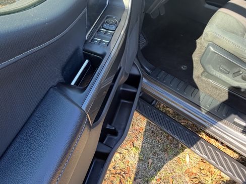 Used 2022 Ford F150 XLT w/ Equipment Group 302A High image 13