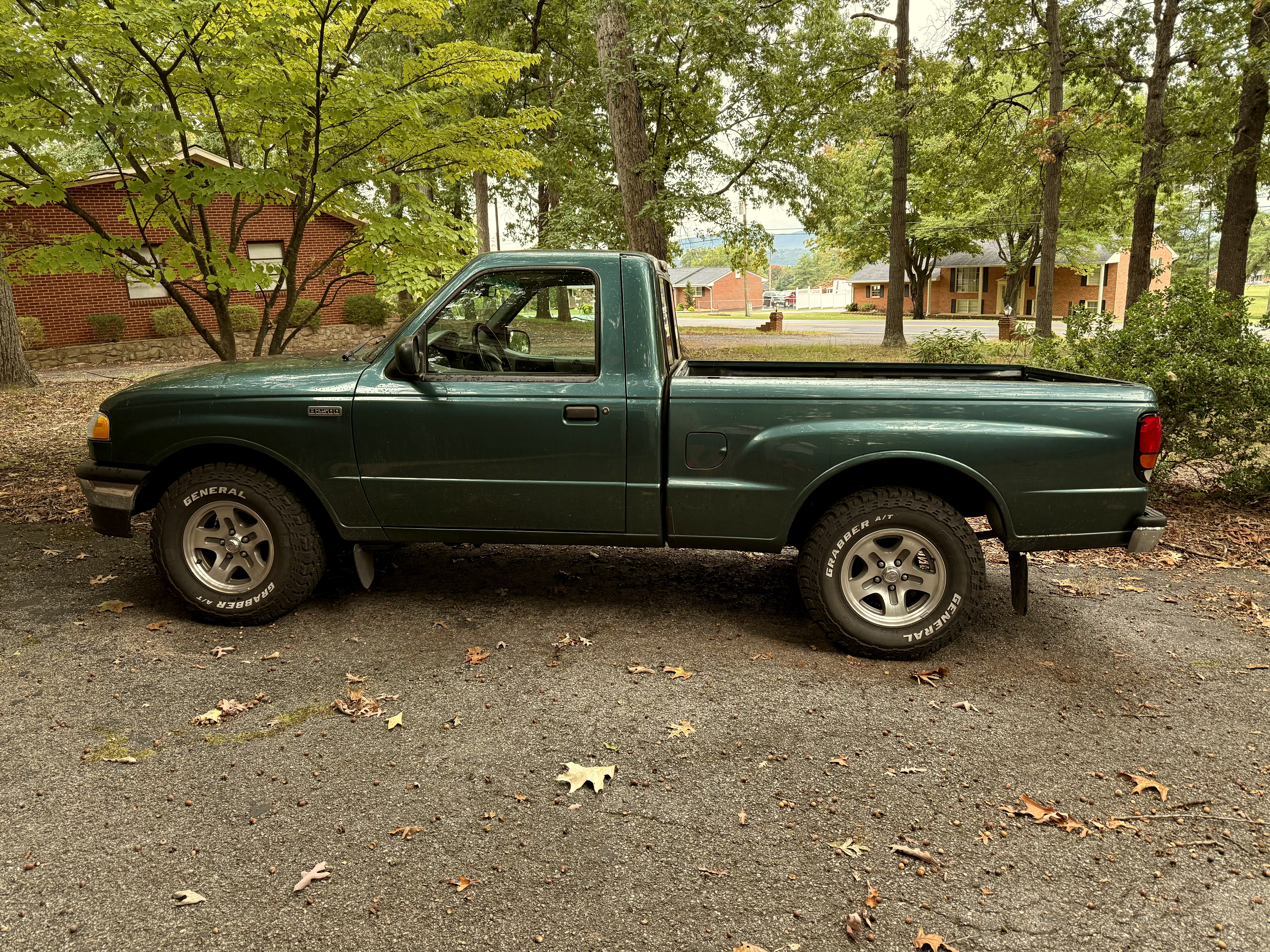Used 1999 MAZDA B-Series Pickup 2WD Regular Cab B2500 image 2