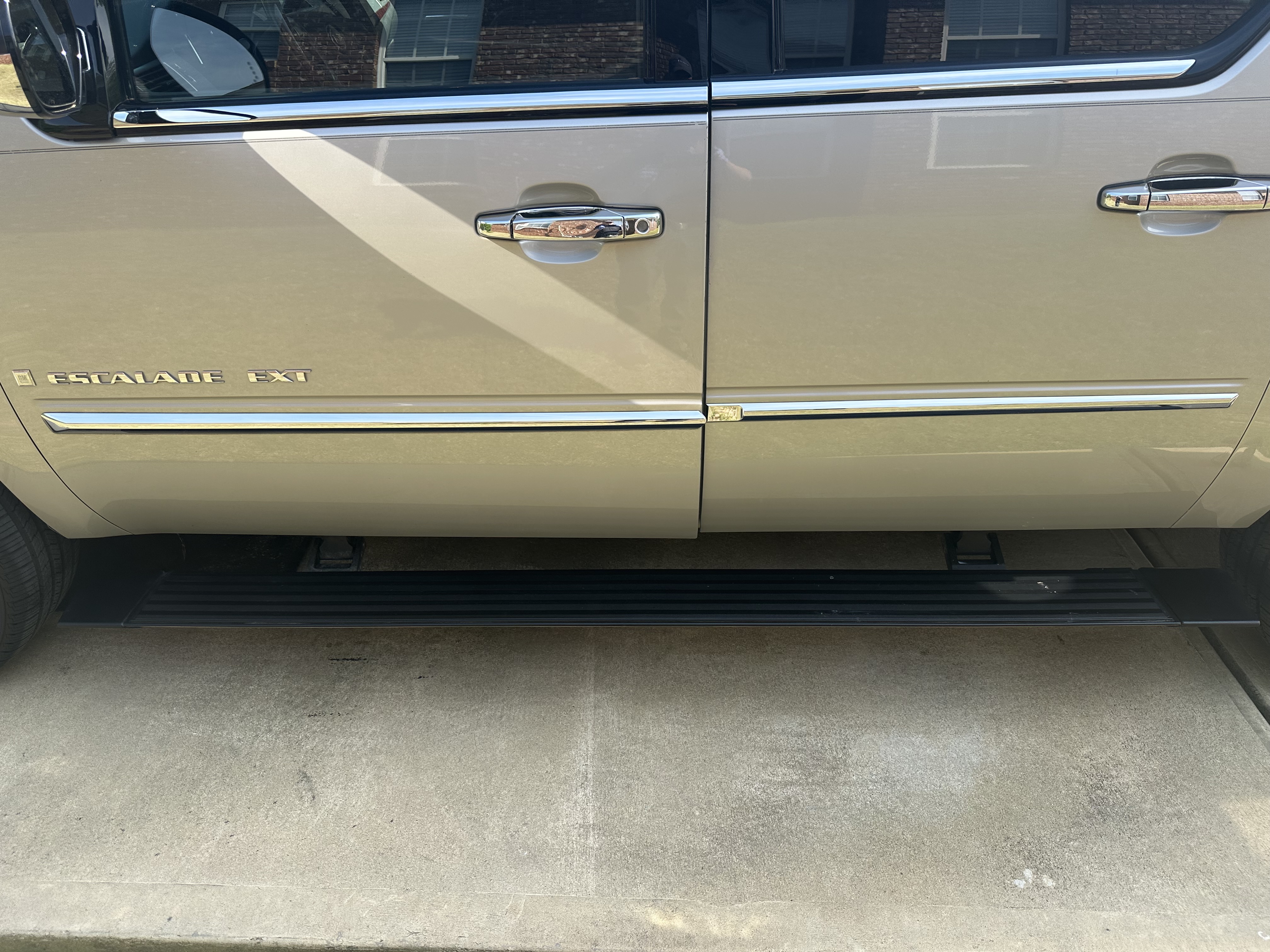 Used 2007 Cadillac Escalade EXT w/ Information Package AWD/4WD image 21