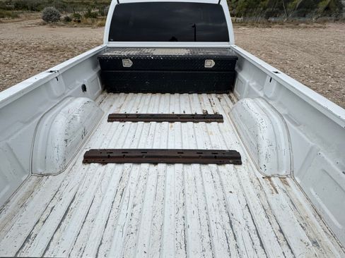 Used 2005 GMC Sierra 2500 SLE w/ Heavy-Duty Power Package image 12