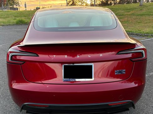 Used 2024 Tesla Model 3 Performance AWD/4WD image 8