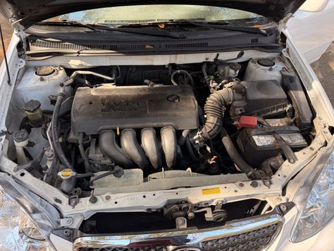 Used 2005 Toyota Corolla CE image 24