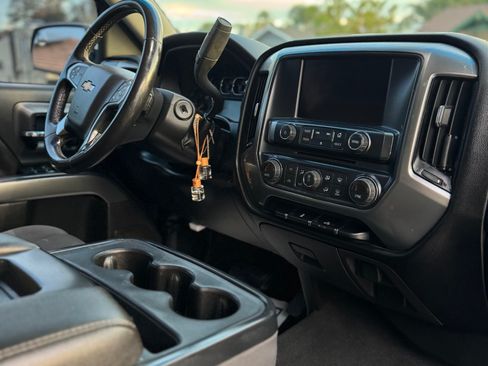 Used 2018 Chevrolet Silverado 1500 LT w/ Texas Edition image 6
