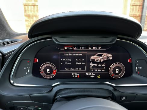 Used 2021 Audi R8 V10 w/ Premium Package image 14