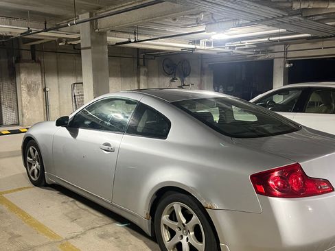 Used 2007 INFINITI G35 Coupe w/ Premium Pkg image 2