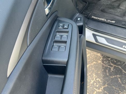 Used 2024 Honda Ridgeline RTL image 11