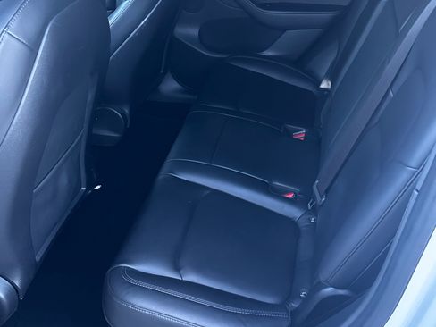 Used 2020 Tesla Model Y Long Range image 10