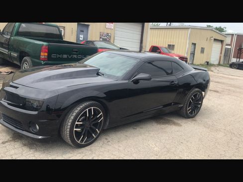 Used 2011 Chevrolet Camaro SS w/ RS Package image 6