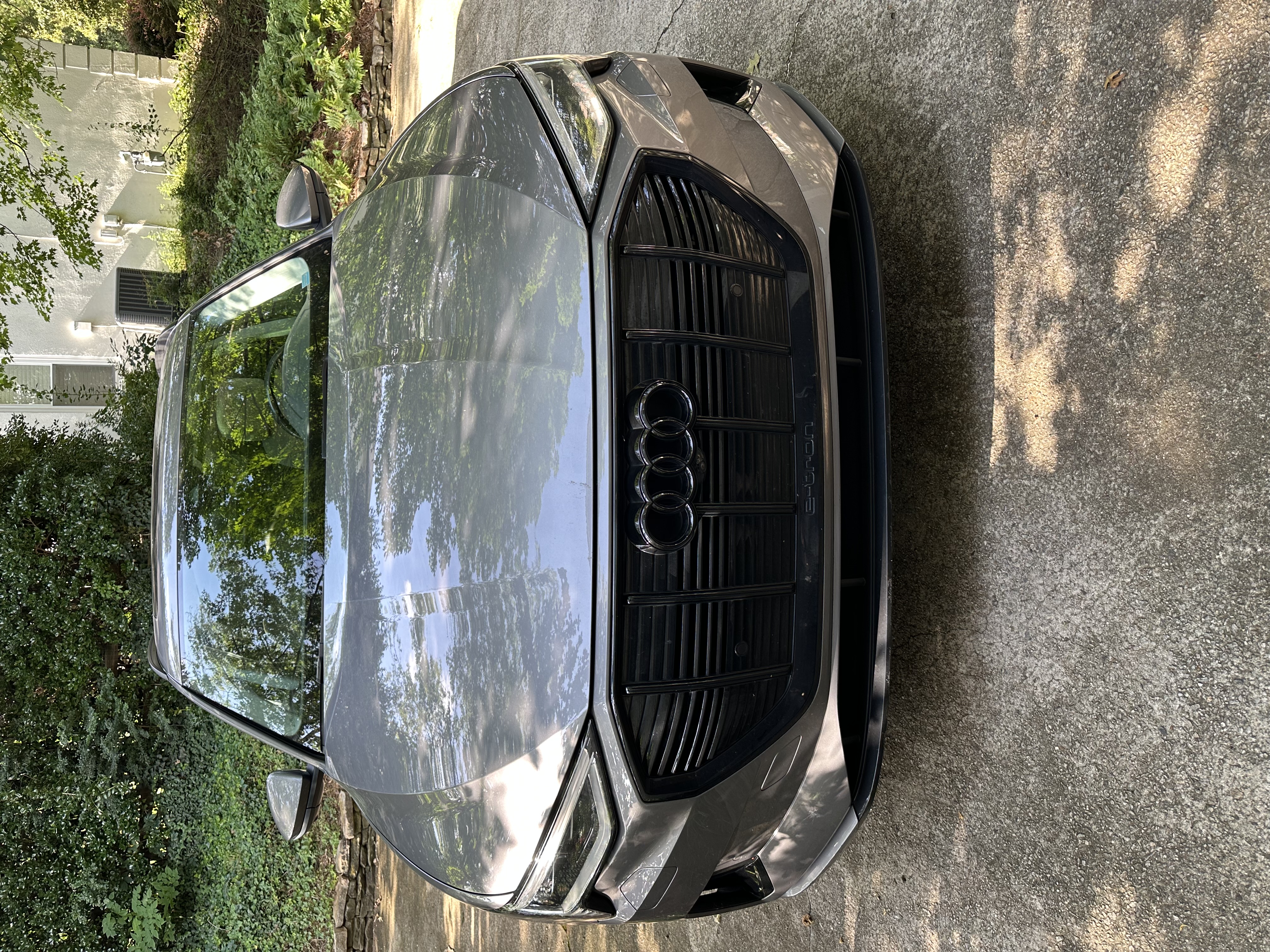 Used 2023 Audi e-tron Premium AWD/4WD image 4