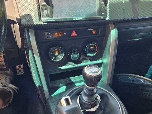 Used 2015 Scion FR-S RWD image 13