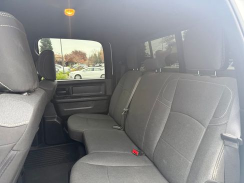 Used 2024 RAM 3500 Tradesman w/ Chrome Appearance Group image 11