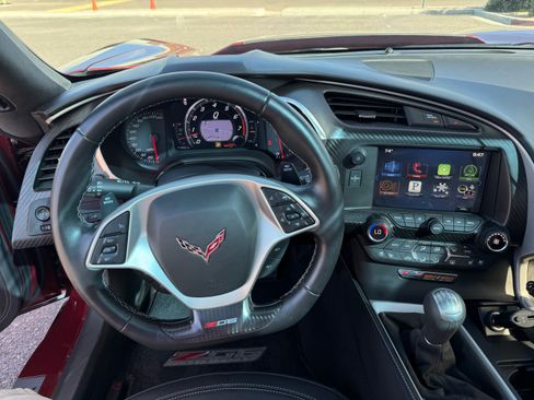 Used 2016 Chevrolet Corvette Z06 w/ 3LZ Preferred Equipment Group image 20