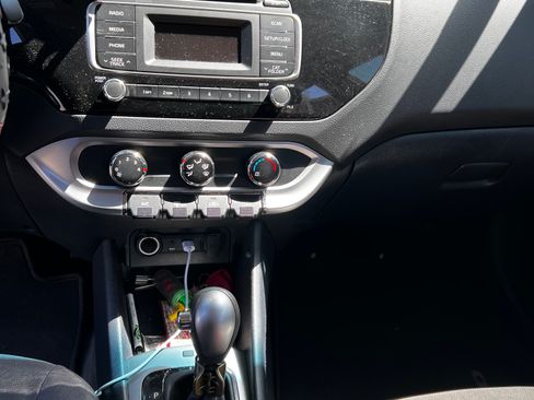 Used 2016 Kia Rio LX image 5