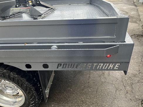 Used 2006 Ford F350 Lariat image 6