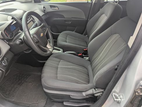 Used 2016 Chevrolet Sonic LT image 6
