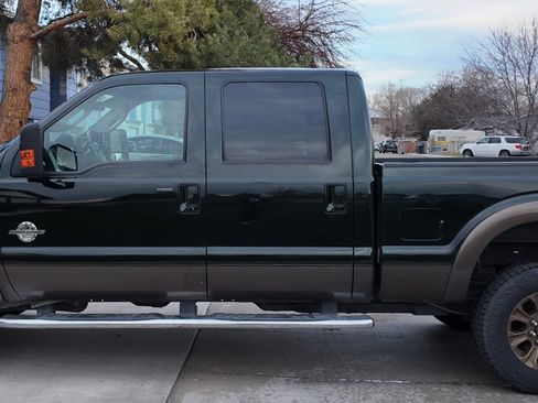 Used 2016 Ford F250 Lariat w/ Lariat Interior Package image 5